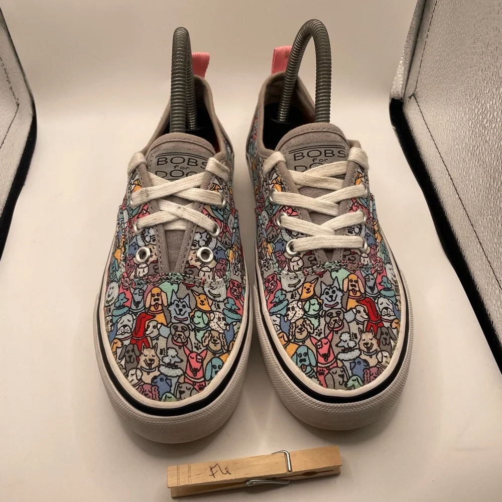 Bobs from Skechers Dog Bingo womens platform sneakers size 6